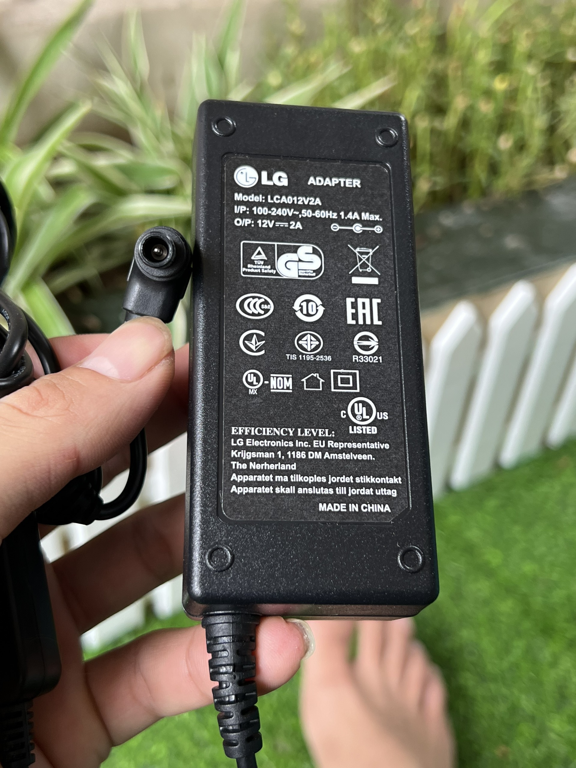 Nguồn 12v2a cho màn hình LG W1943SV