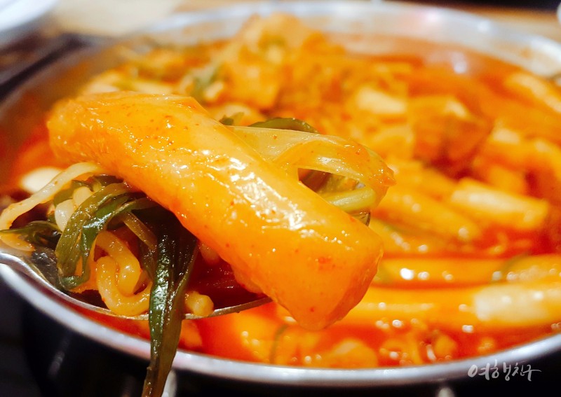 [SHIP HCM] Bánh gạo sợi dài Tèobokki 250g