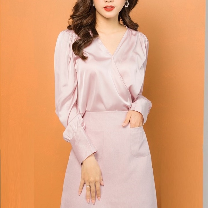 Women's 4-button long-sleeved silk satin shirt
