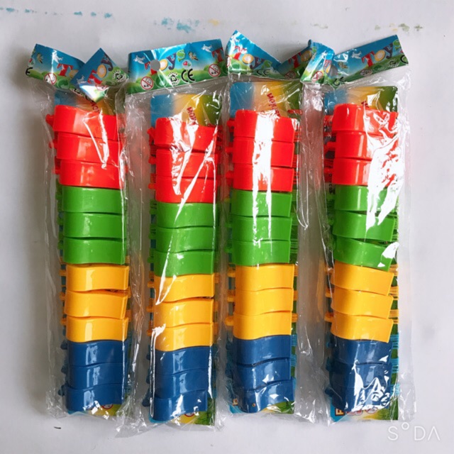 Còi thổi bằng nhựa ( dây 12 cái) SỈ ĐỒ TRẺ EM