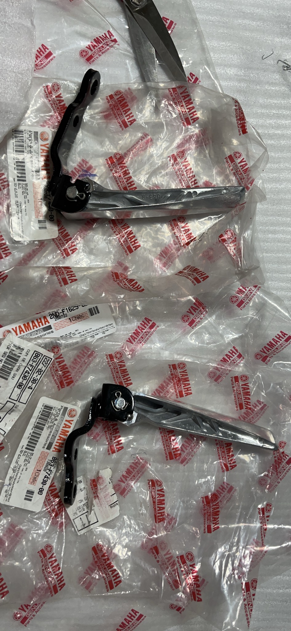 Bộ gác chân sau nvx v1 yamaha