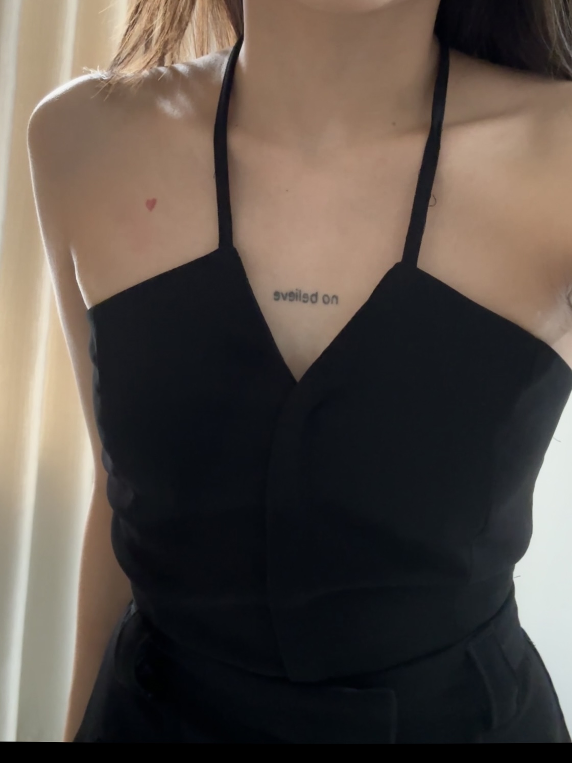 Áo croptop yếm cột dây - 𝐈𝐫𝐢𝐬 𝐓𝐨𝐩