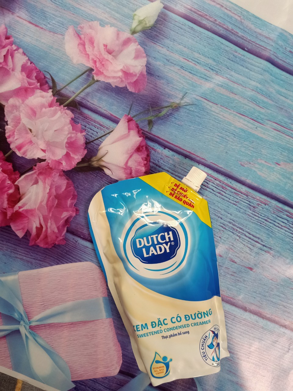 Sữa đặc có đường Dutch lady túi 545g