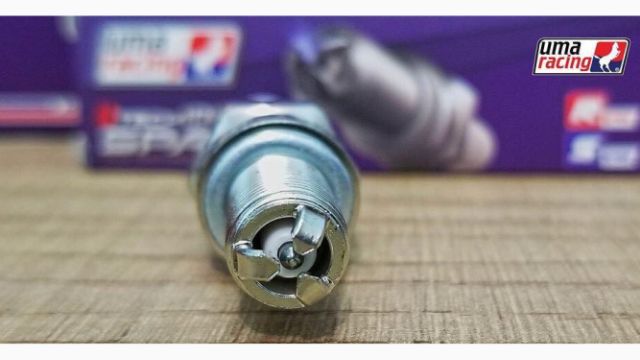 Bugi UMA Racing - Bugi bạch kim ba chấu dành cho xe độ và xe zin