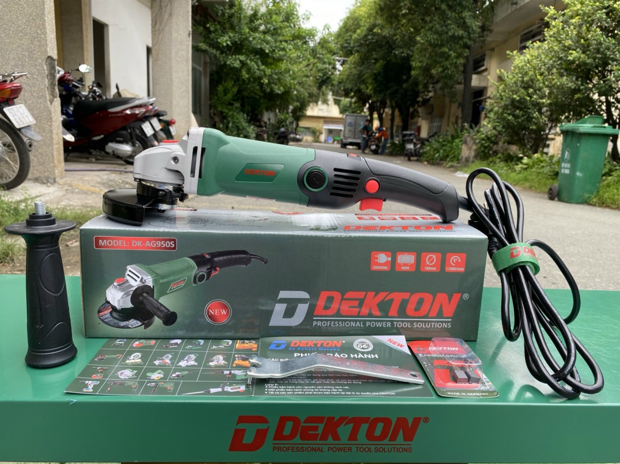 MÁY MÀI GÓC DEKTON DK-AG950S