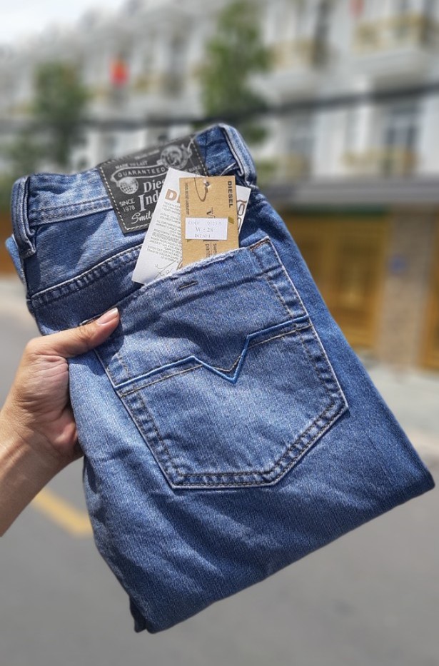 [HCM] ( GIÁ  XẢ HÀNG) QUẦN JEANS COTTON NAM TRẺ TRUNG NĂNG ĐỘNG BỀN MÀU THOẢI MÁI THOÁNG MÁT KHI MẶC ( TẶNG KÈM VỚ CAO CẤP KHI MUA SP)