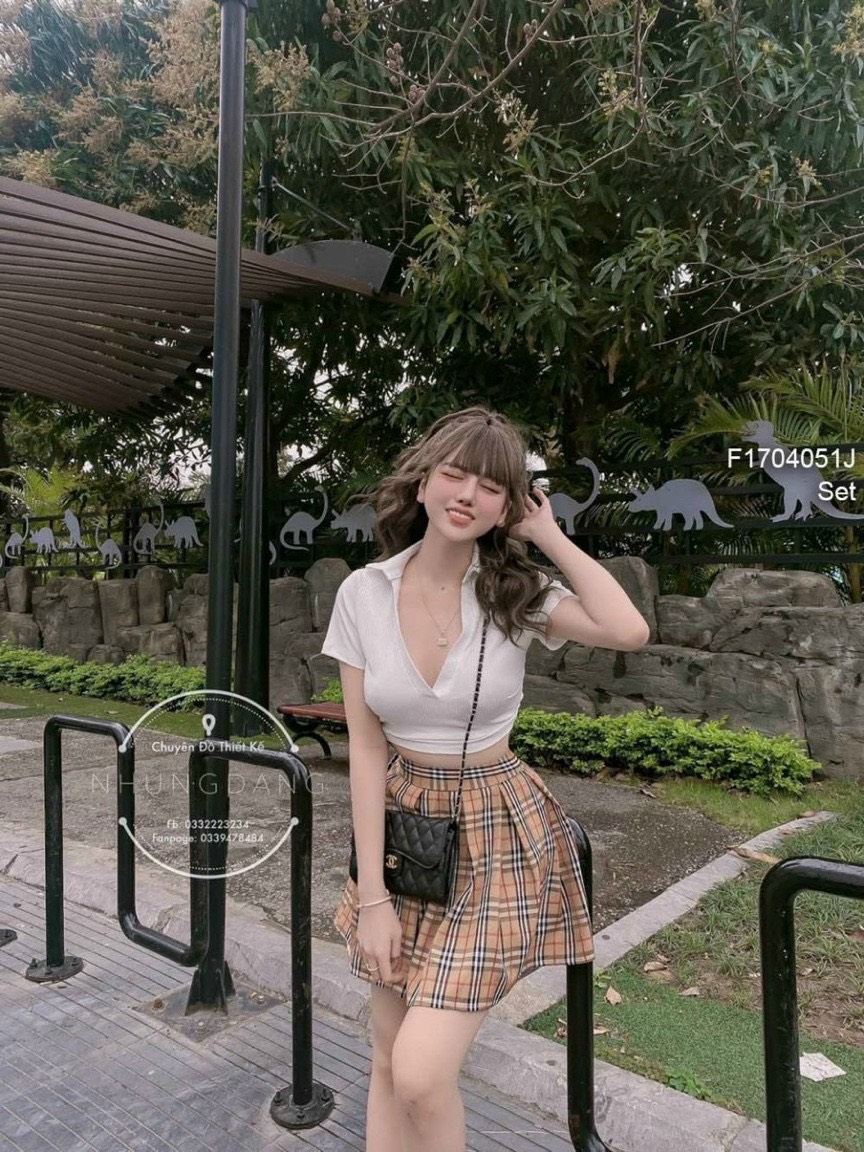 Sét bộ áo cổ bẻ croptop phối chân váy caro ngắn cá tính TTSLA0479