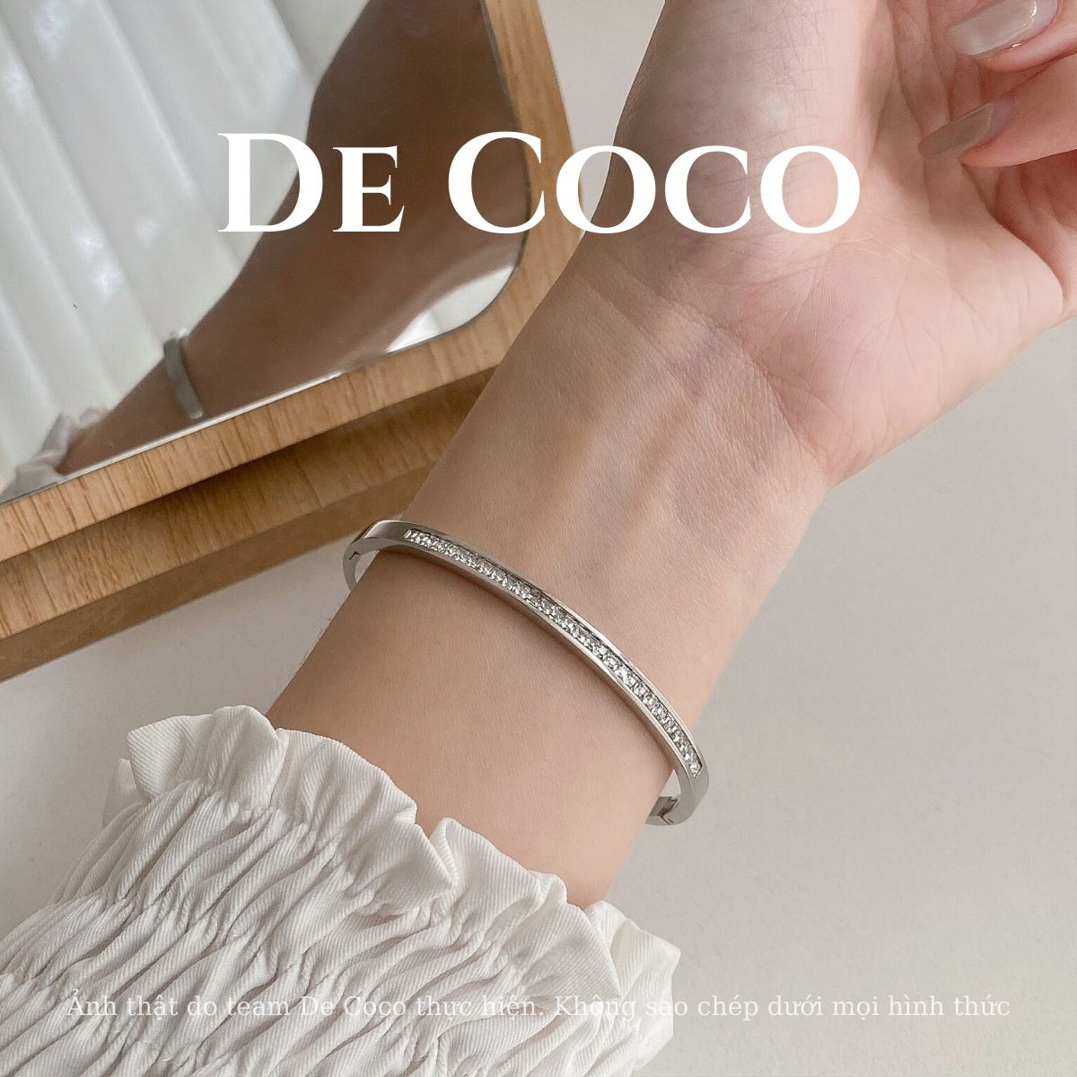 Không đen gỉ - vòng tay lắc tay cuff đính đá elifa de coco