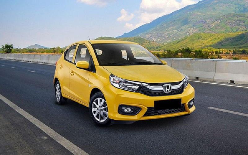 NẸP CHÂN KÍNH INOX HONDA BRIO 2019