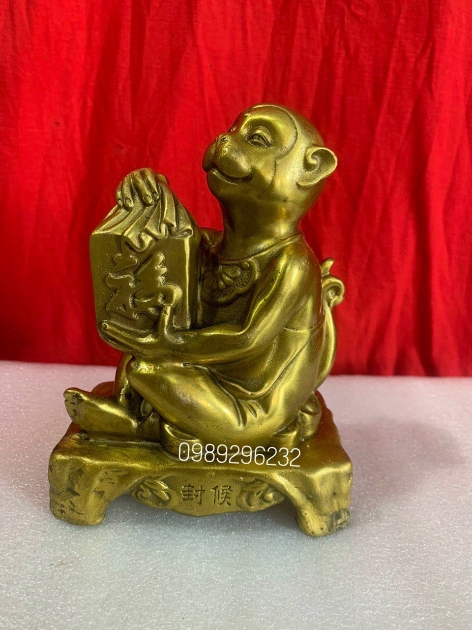 Feng Shui skinny monkey statue