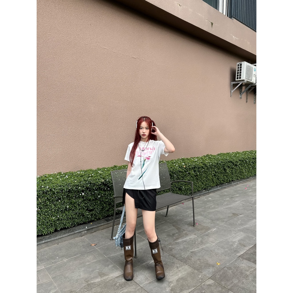 MONÁ Chân váy ngắn đen xẻ tà MANDA SKIRT
