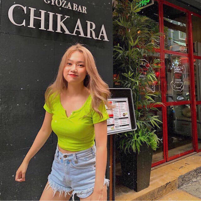 [HCM]Áo croptop nữ trơn cổ xẻ cực hot