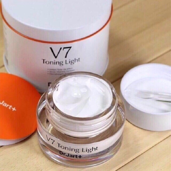 Kem Dưỡng Trắng và Tái Tạo Da V7 TONING LIGHT Khắc Tinh Nám Tàn Nhang Tái Tạo Da Trắng Da- Hàn Quốc