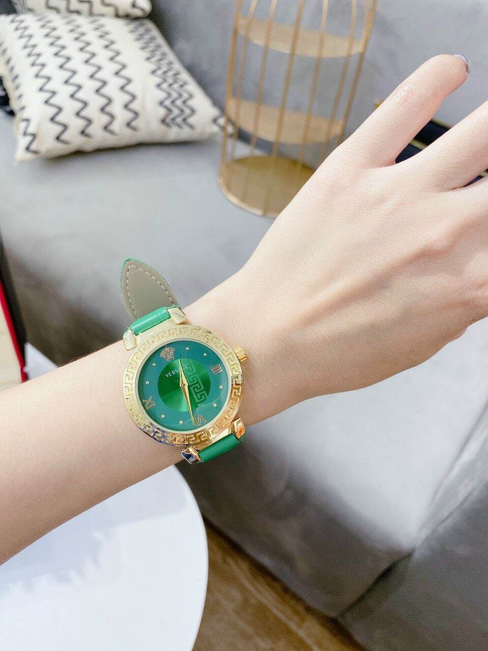 Đồng hồ thời trang nữ Versace