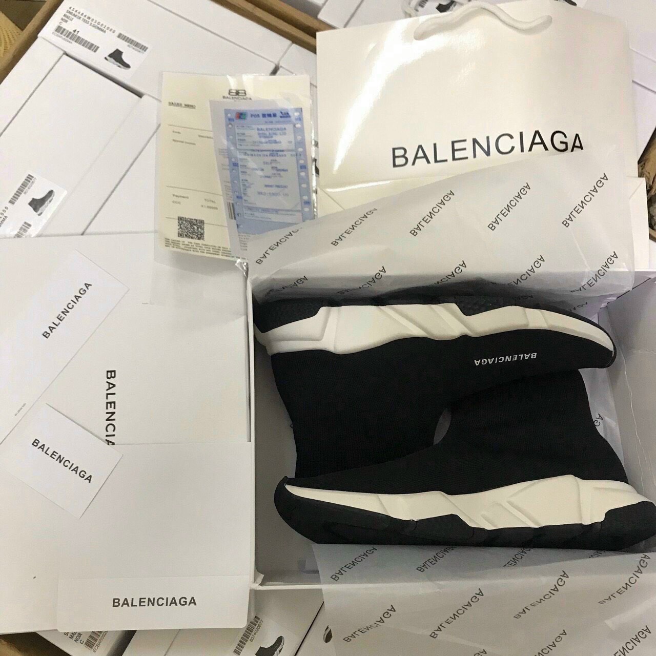 Giày Sneaker Speed Trainers Black White ( Full box)