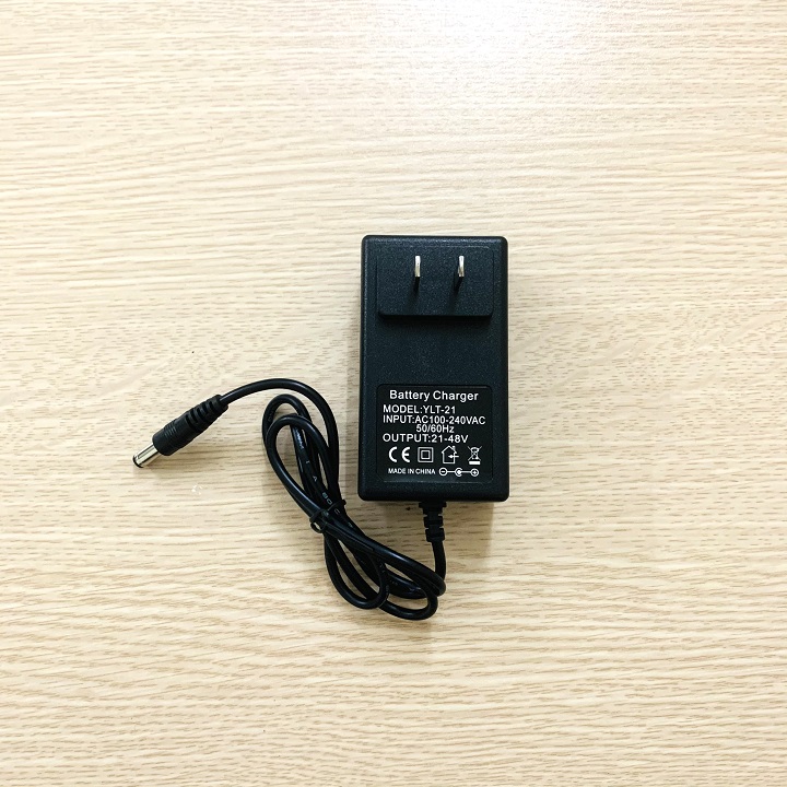 Sạc Pin Máy Khoan Pin