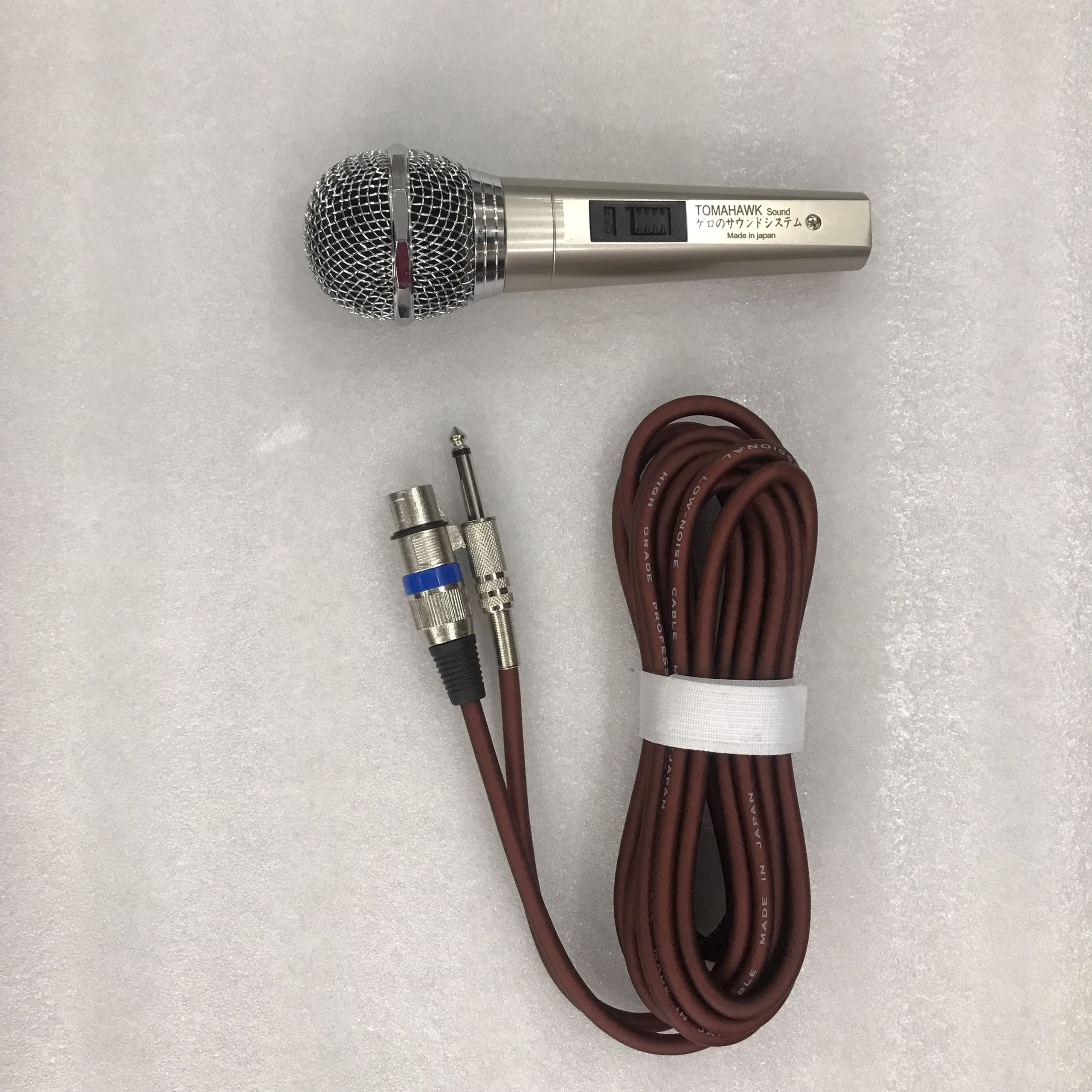 Mic dây BÃI NHẬT XỊN TOMAHAWK