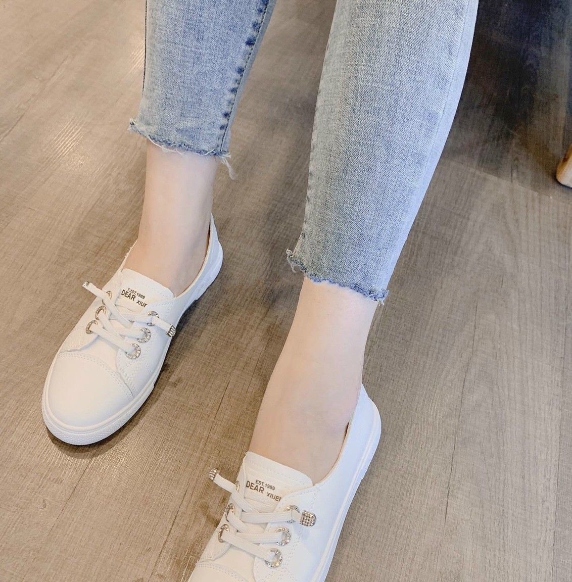 Giày slipon mềm êm nhẹ tênh năng động