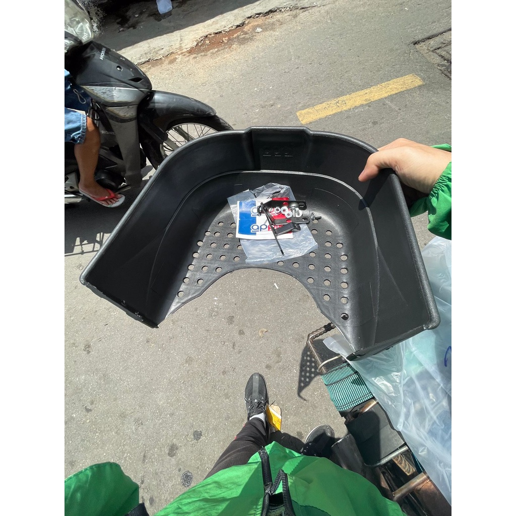 Rổ Appi giữa baga xe Exciter 135-2010.