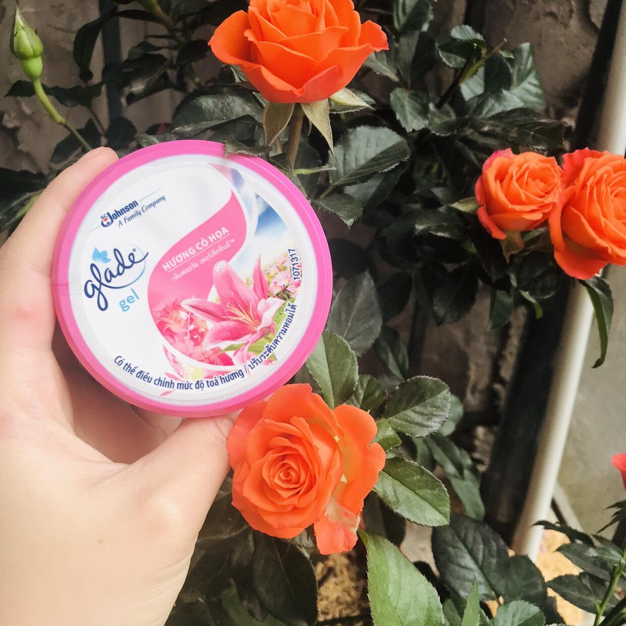 [HÀNG THÁI] COMBO 2 SÁP THƠM PHÒNG GLADE HƯƠNG CỎ HOA 70G