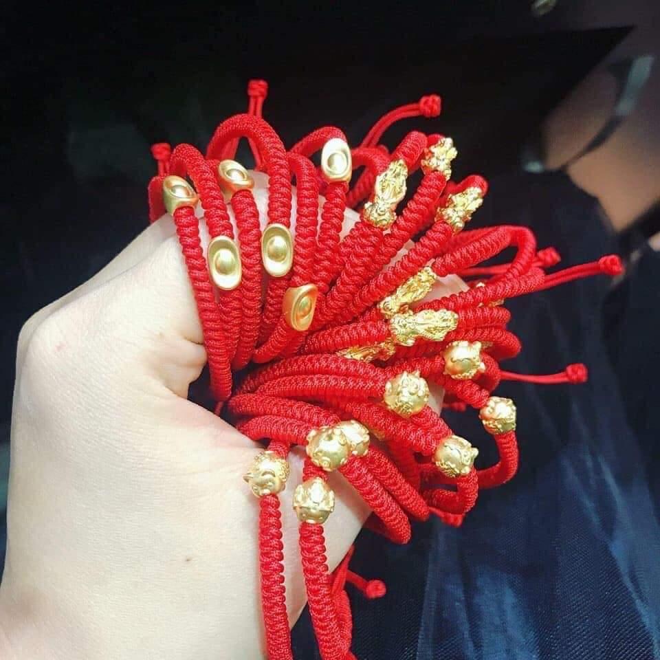 Vòng tay chỉ đỏ Tỳ Hưu vàng 24K