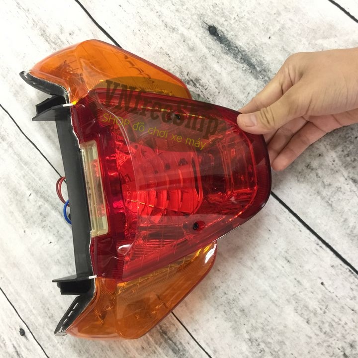 [KHÔNG ĐỒNG SHIP] Cụm đèn hâu xe máy Future 1