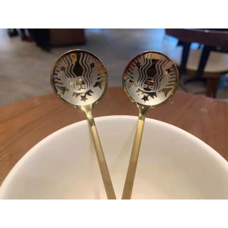 SET 4 THÌA MUỖNG STARBUCK SANG TRỌNG (kèm hộp đựng như hình)