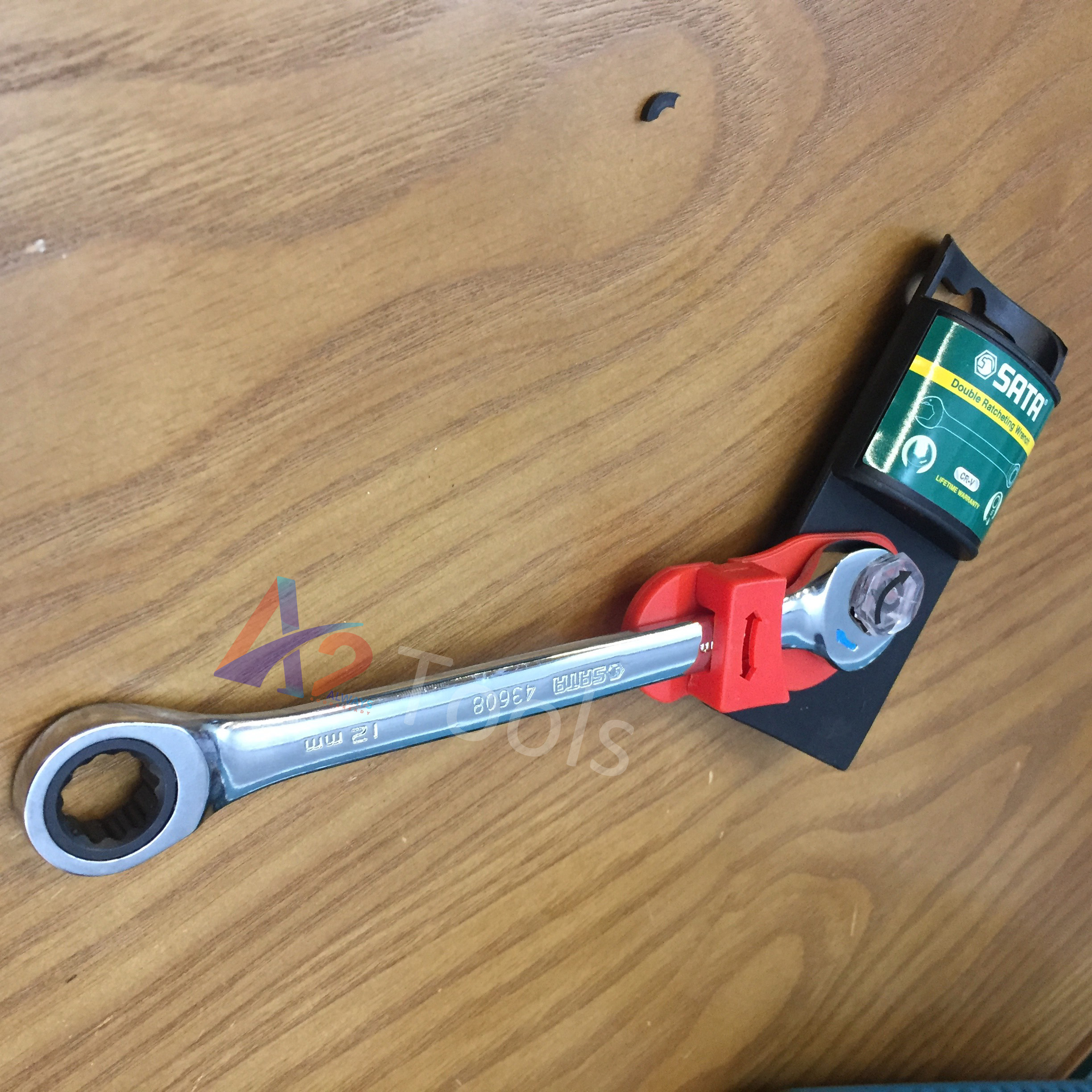 Cờ lê vòng miệng tự động Sata 43608