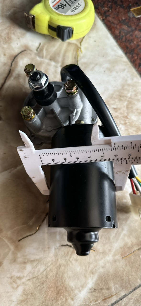 Củ gạt mưa 12v 24v trái hoặc phải