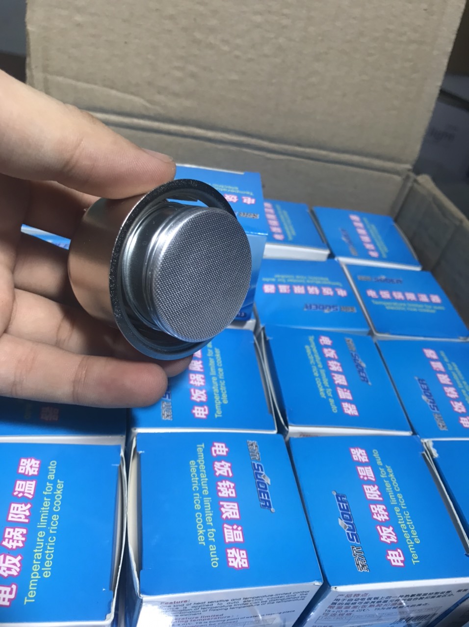 Rơ le nồi cơm điện ( loại tốt có hộp )