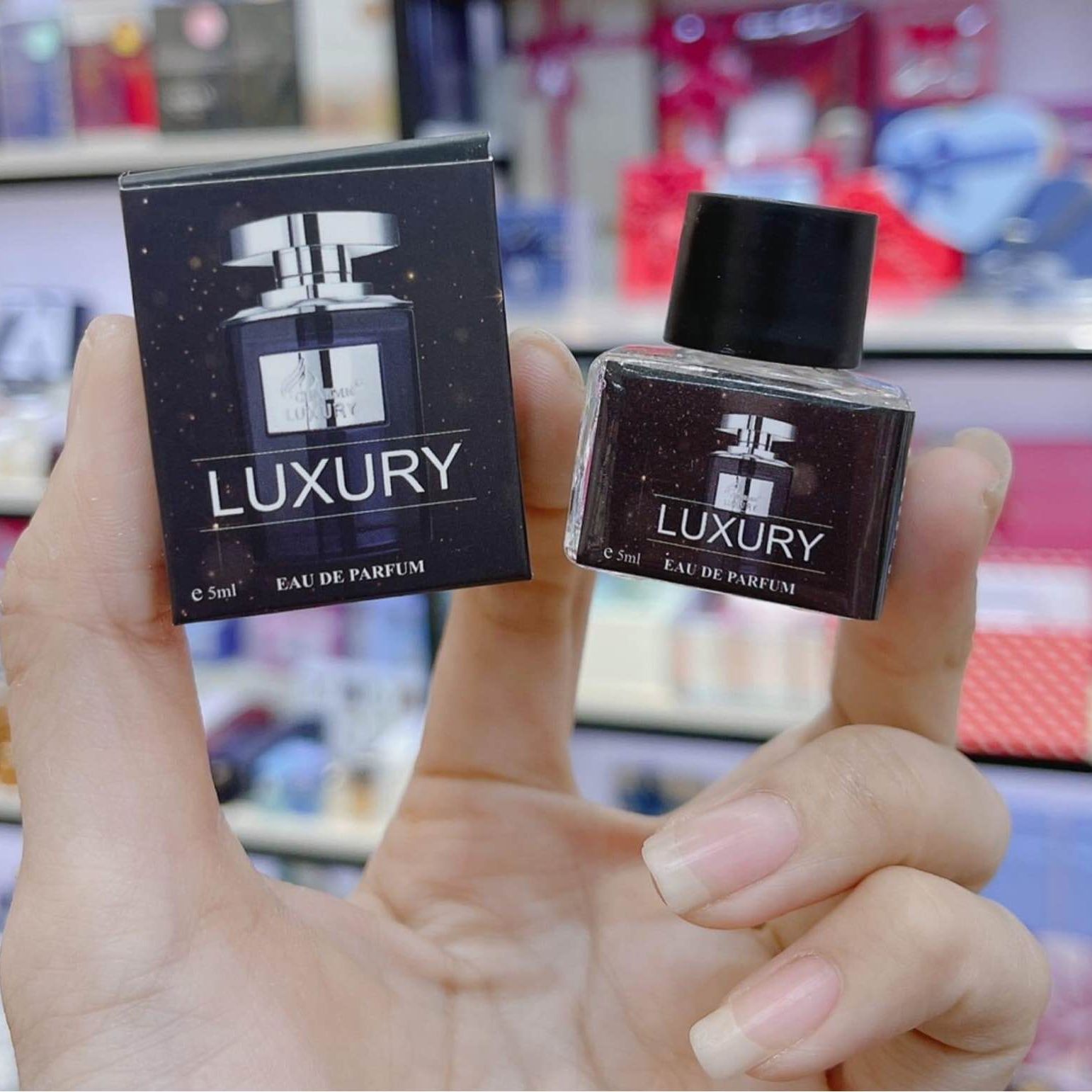 Chiết 5ml dạng chấm nước hoa nam Charme Luxury