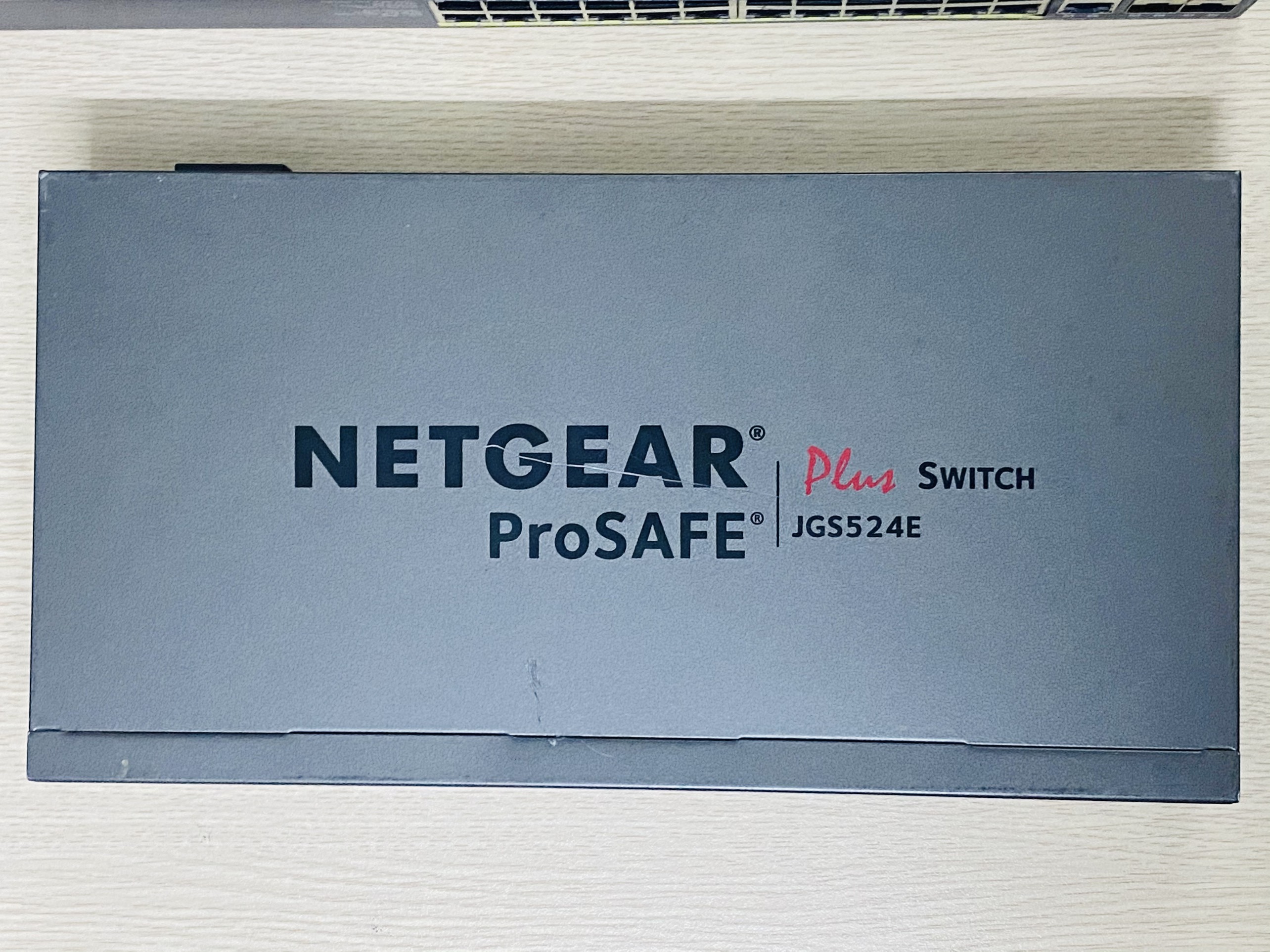Bộ Chia Mạng NETGEAR 24-Port Gigabit Ethernet Plus Switch (JGS524E)