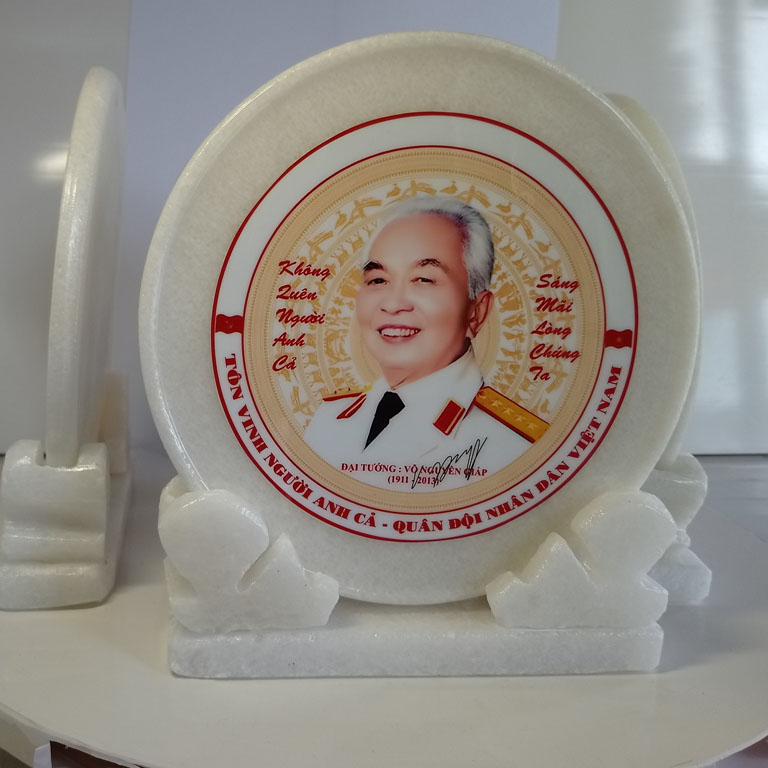Ảnh Chân Dung Bác Giáp 20cm