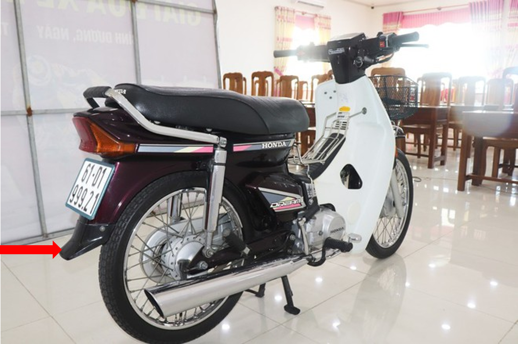Dè chắn bùn xe dream 2 màu den  ,super dream