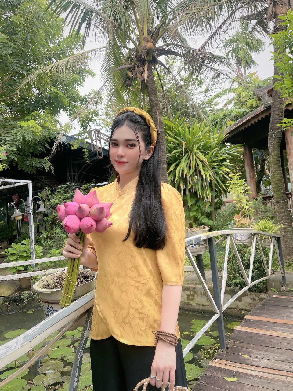 ĐỒ LAM CAO CẤP, ĐỒ ĐI CHÙA MẪU CỔ TÀU GẤM