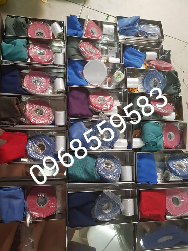 Hộp Dụng Cụ Y Tế Cho Gà