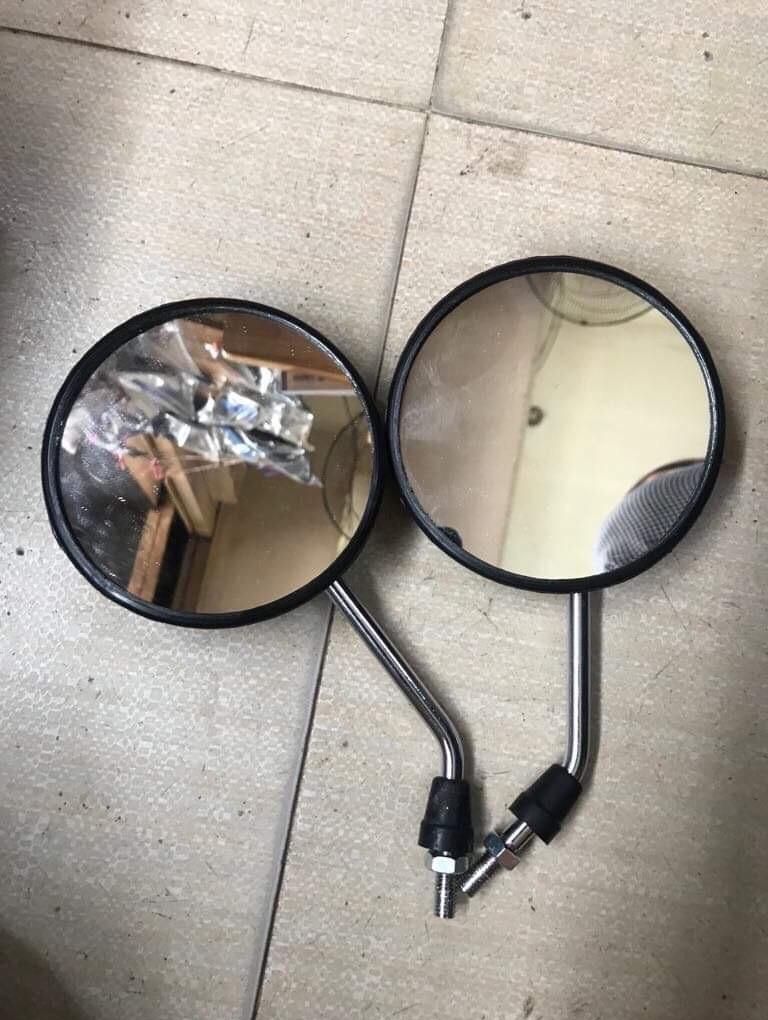 8mm or 10mm black round windshield clip-yes 81mm goggles-fits multiple cars 1 box 2 pairs