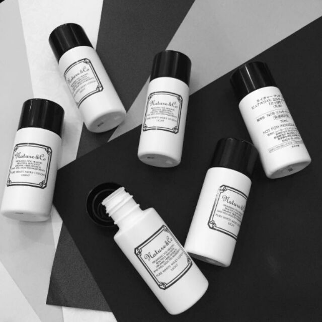 Combo 2 chai sữa dưỡng trắng Nature&Co