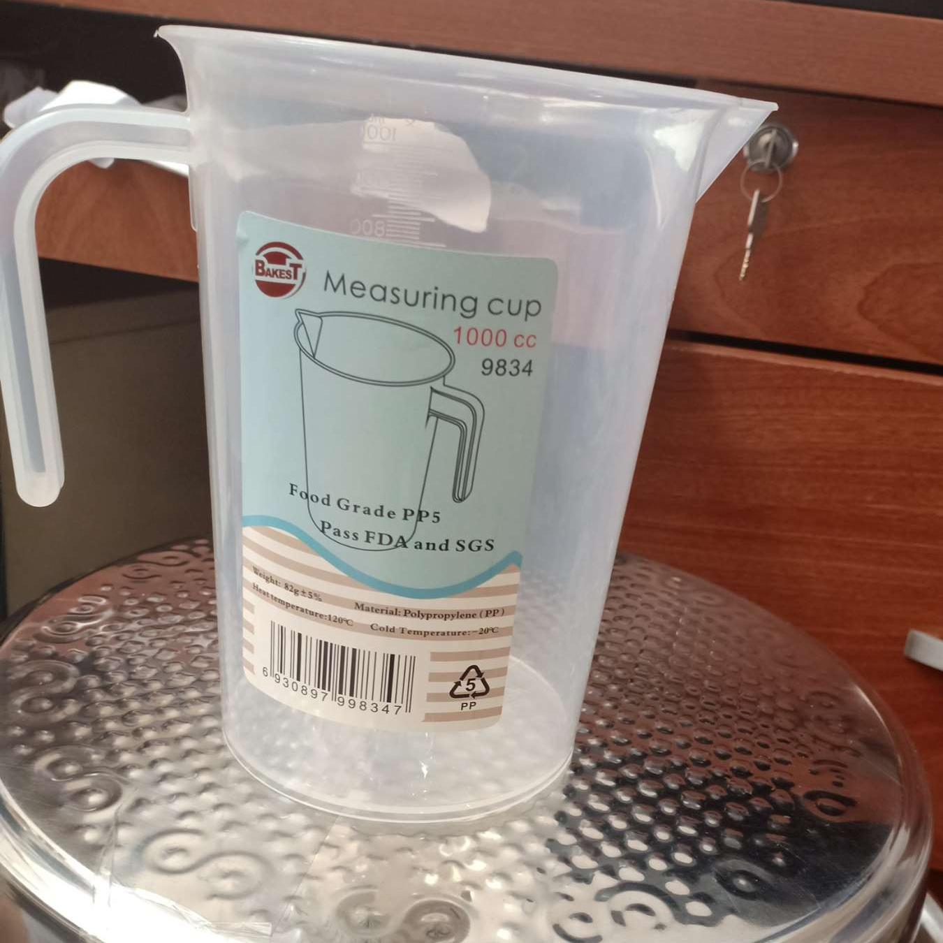 Ca nhựa chia vạch 1000ml