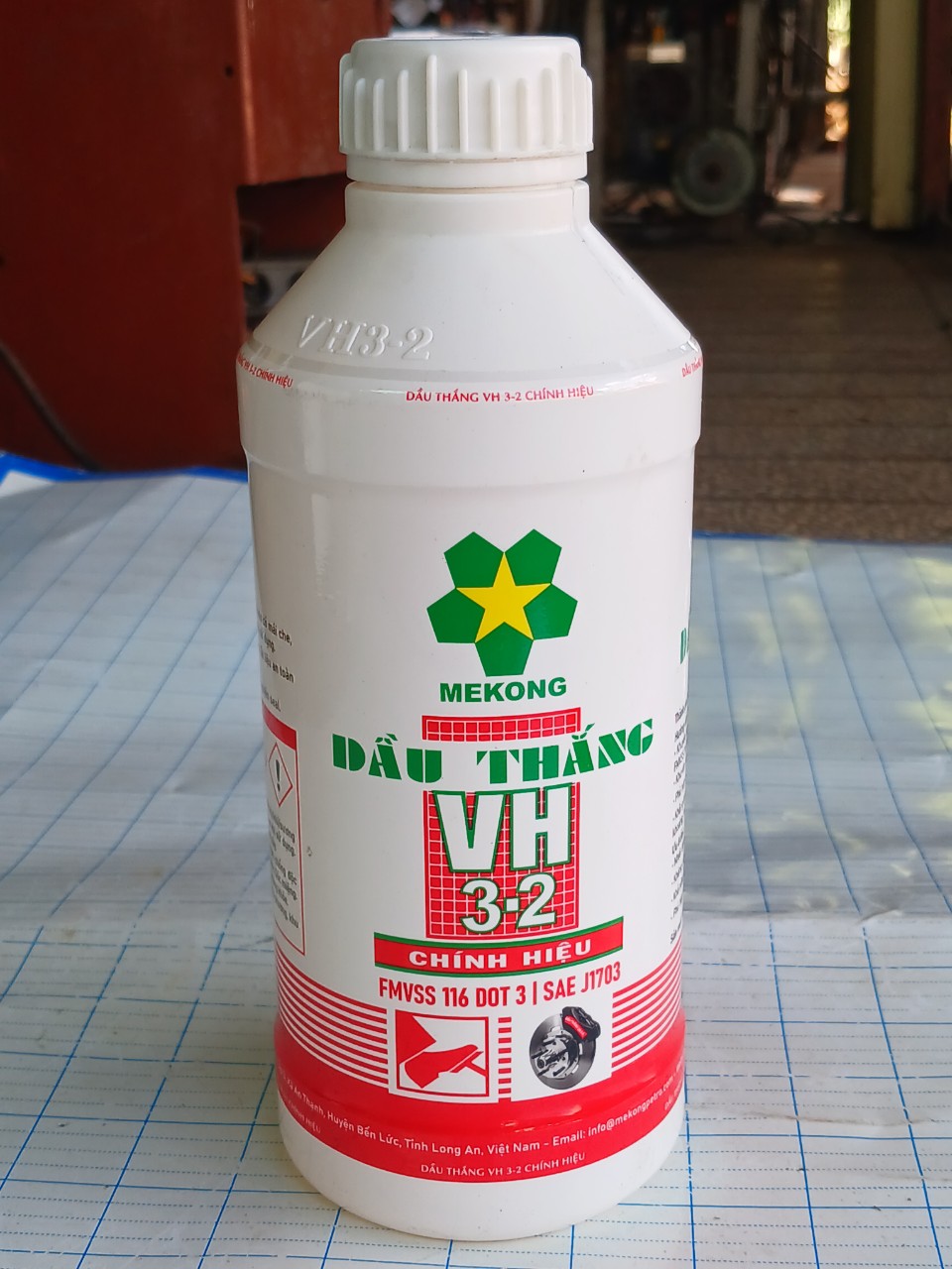 Dầu thắng VH3-2 chính hiệu (chai 830ml)