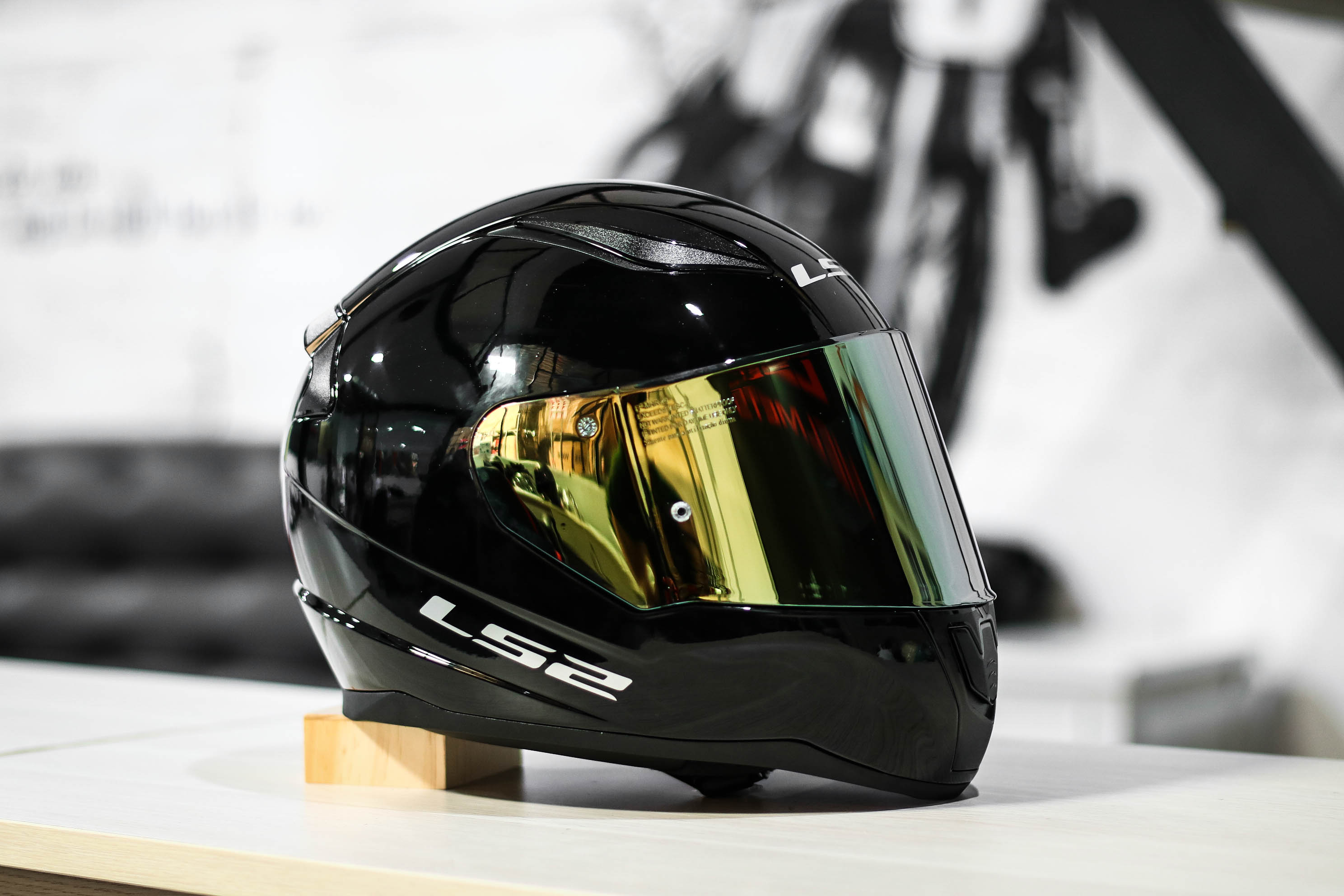 Mũ bảo hiểm LS2 FF353
