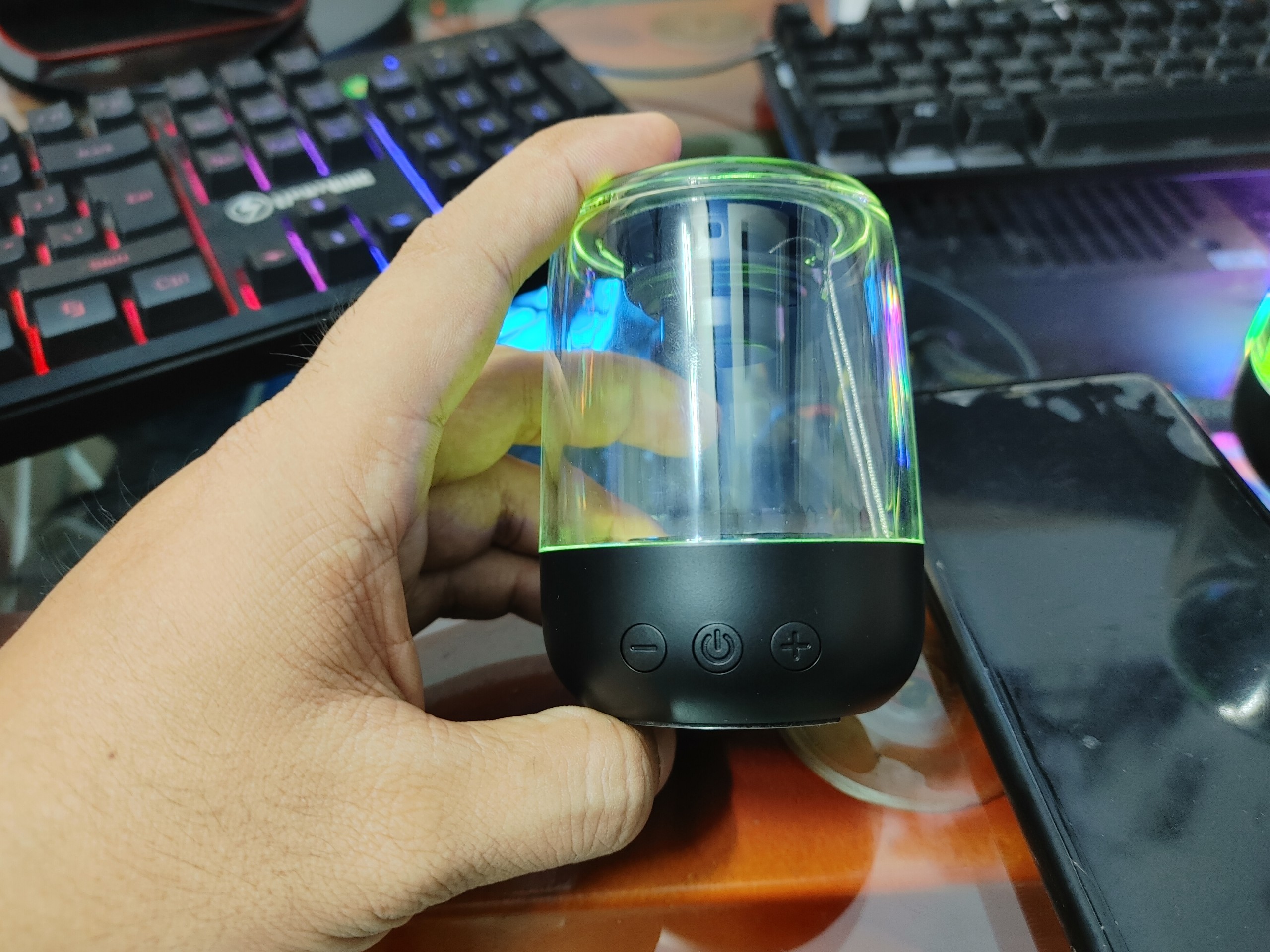 Loa Bluetooth RGB Mini Led 7 Màu Trong Suốt
