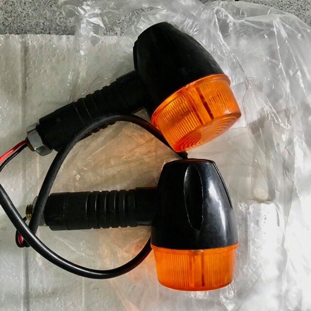 Xi nhan trước xe điện 133s (1 đôi)