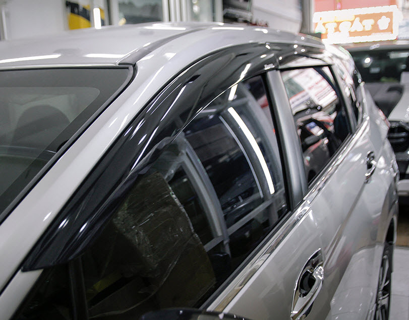 Vè che mưa theo xe Mitsubishi Xpander