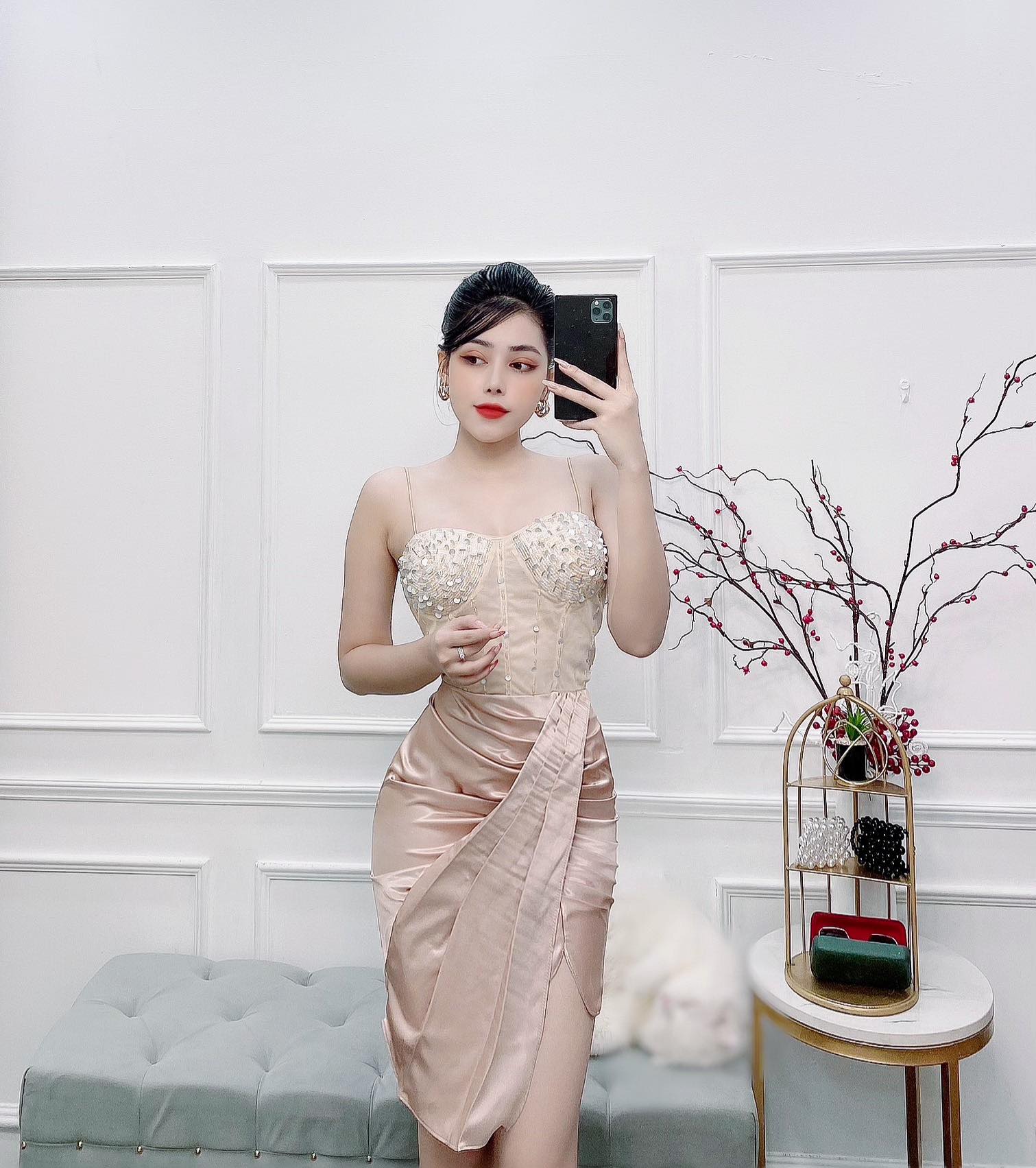 Đầm body dự tiệc 2 dây kết cườm xếp ly tà chéo tripble t dress - size m/l - ms150y