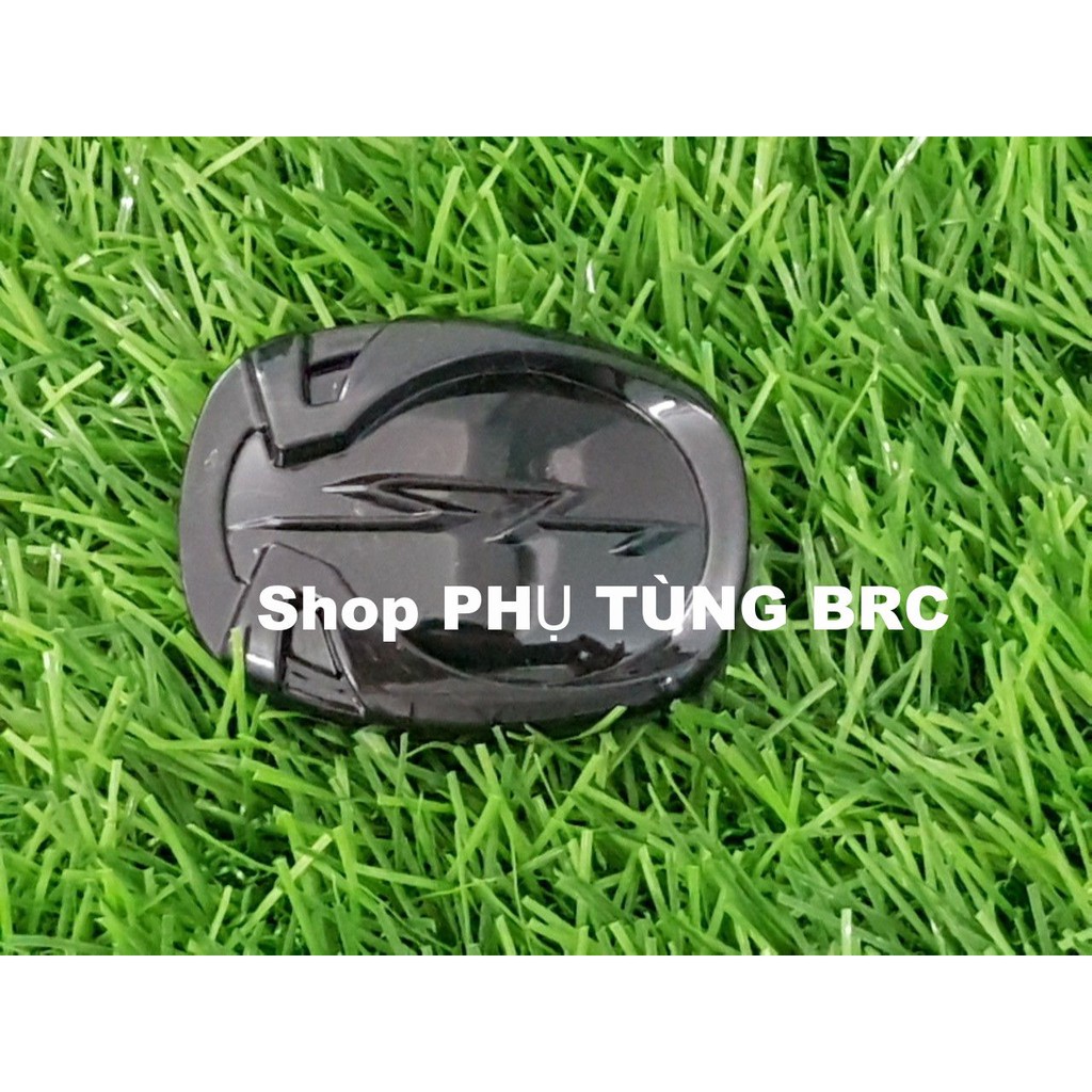 Chụp nút kiếng màu đen xe sh 2020 .