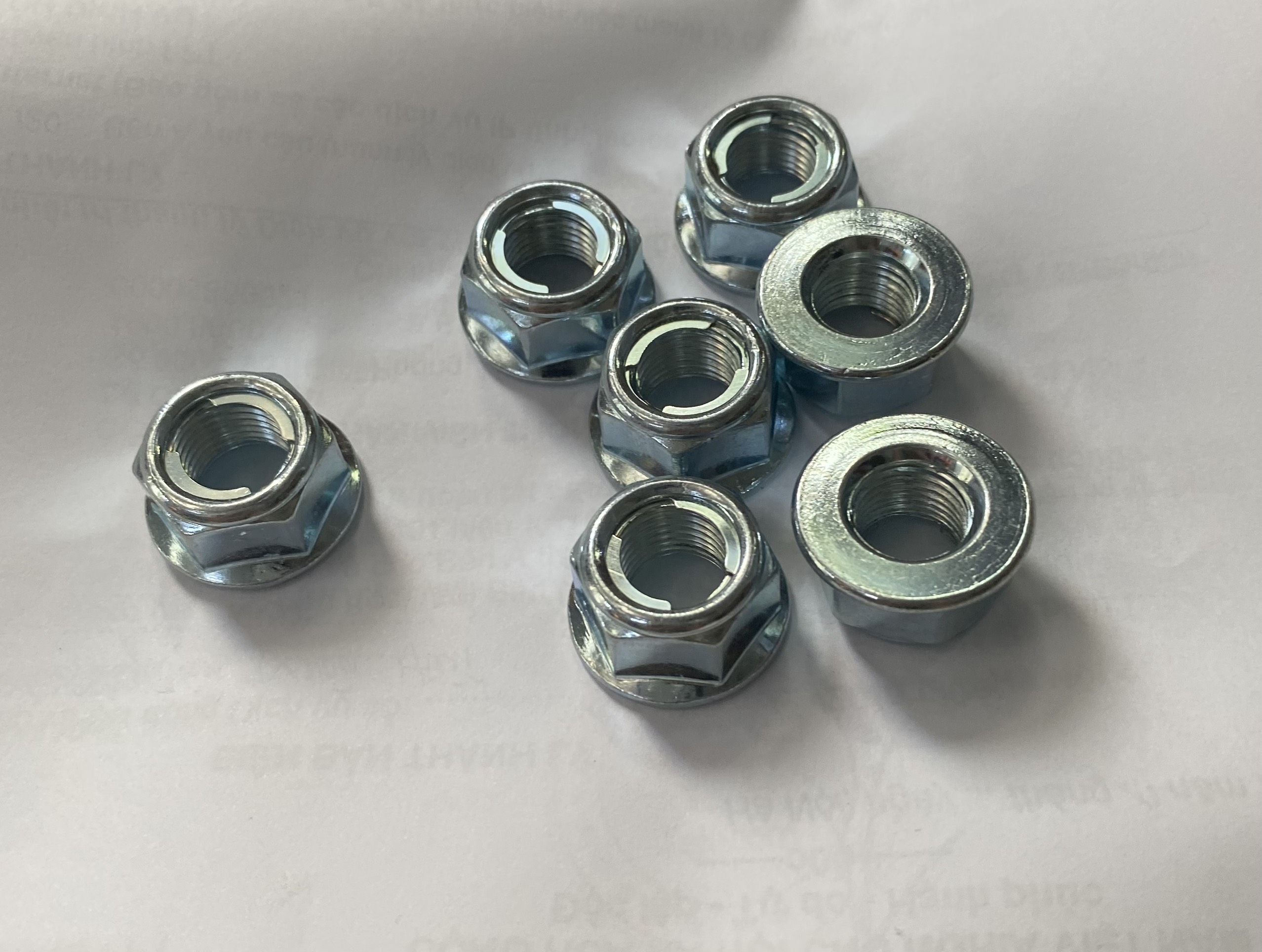 Ốc trục trước + sau 12mm zin