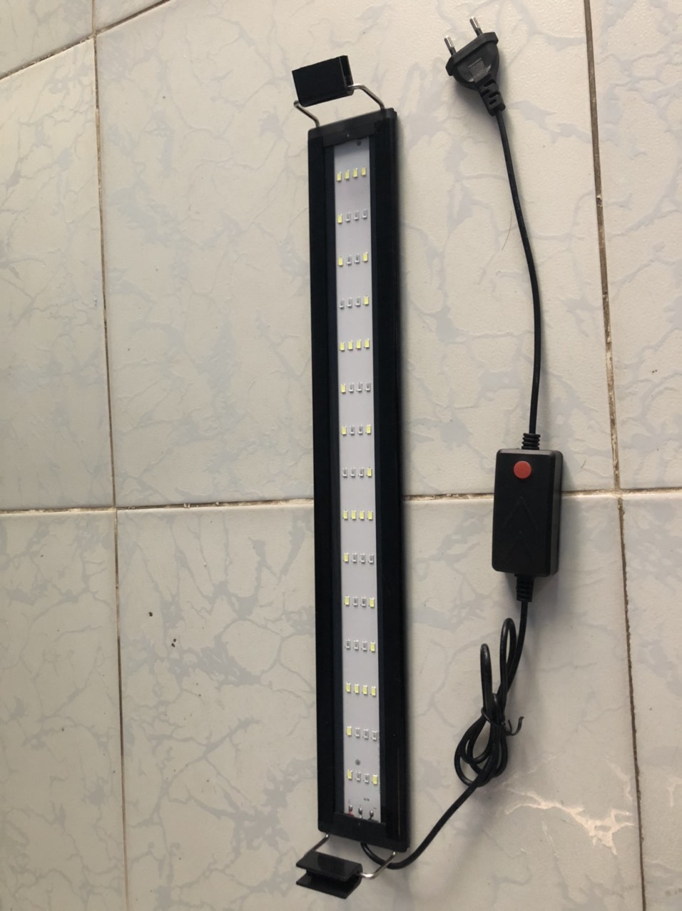 Đèn bể cá LED ĐỔi MÀU 4 dãy led cho hồ cá cảnh