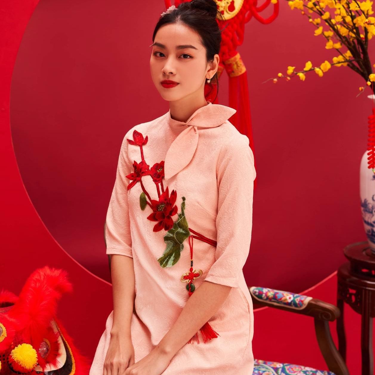 Oceana London - Váy gấm hồng