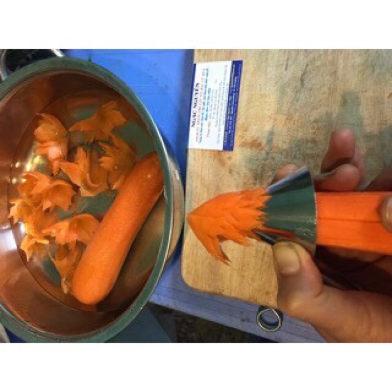 Khuôn Xoáy hoa cà rốt, dụng cụ tạo hoa rau củ bằng inox loại to